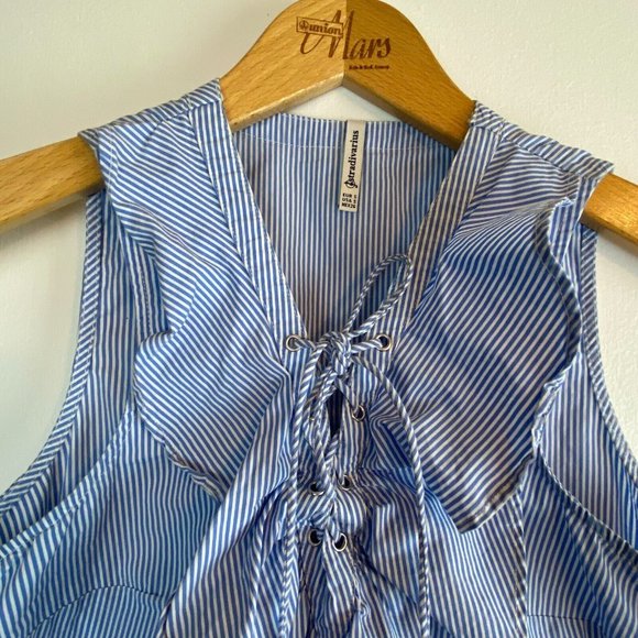 STRADIVARIUS Seersucker Summer Striped Lace Up Tank Top Nautical Blouse Size S - Picture 3 of 9